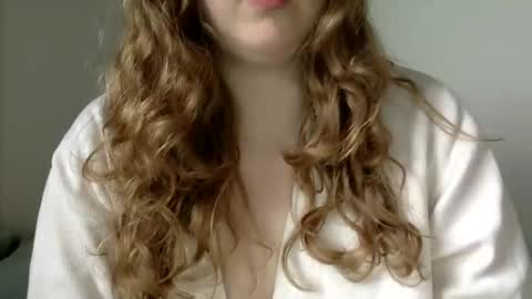 smokeshow3 online show from January 6, 8:07 pm