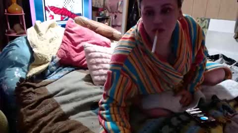 Snapshot of smokydian chatting on December 22, 6:49 pm DIAN dee-ann online show from December 22, 6:49 pm