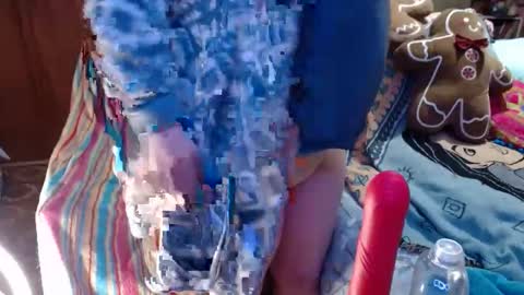 Snapshot of smokydian chatting on February 1, 12:26 pm DIAN dee-ann online show from February 1, 12:26 pm