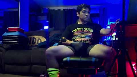 Snapshot of smoothjocknubie chatting on November 24, 9:42 am Myke Jackin online show from November 24, 9:42 am