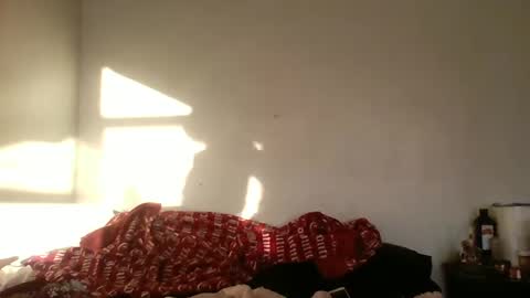 Snapshot of smoothvodka chatting on December 22, 9:09 pm Bambi--Vodka online show from December 22, 9:09 pm