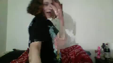 Snapshot of smoothvodka chatting on December 28, 9:40 pm Bambi--Vodka online show from December 28, 9:40 pm