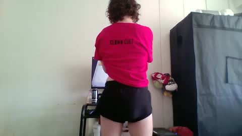 Snapshot of smoothvodka chatting on September 18, 8:44 pm Bambi--Vodka online show from September 18, 8:44 pm