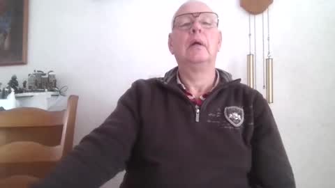 Snapshot of smoothy5460 chatting on December 28, 11:19 am smoothy5460 online show from December 28, 11:19 am