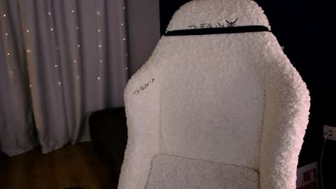 smthwrong online show from March 13, 8:15 pm