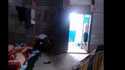 snakeguy08 online show from April 28, 12:21 pm