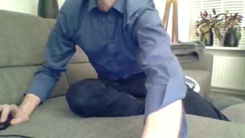 sneakerboy444 online show from November 16, 9:31 pm