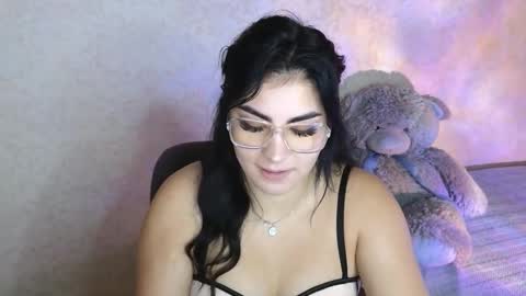 Snapshot of snickertail chatting on October 7, 2:36 pm Olivia online show from October 7, 2:36 pm