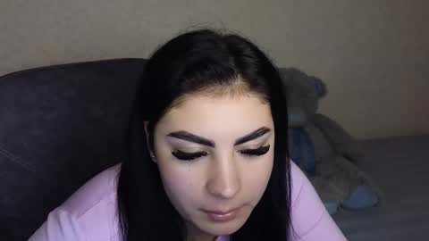 Snapshot of snickertail chatting on November 24, 3:45 pm Olivia online show from November 24, 3:45 pm