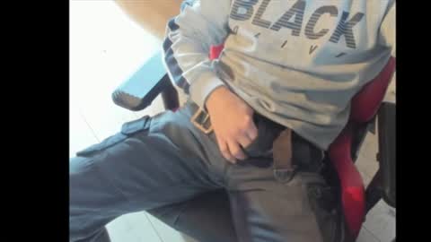 Snapshot of snip1977 chatting on November 5, 9:20 am snip1977 online show from November 5, 9:20 am