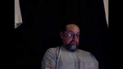 Snapshot of snoop95651994599 chatting on December 17, 4:18 am snoop95651 online show from December 17, 4:18 am