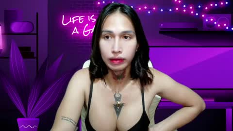 snow_2000 online show from April 25, 2:03 am