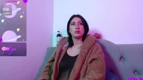 Snapshot of snow_baall chatting on January 5, 4:06 pm IG OF red moonn online show from January 5, 4:06 pm