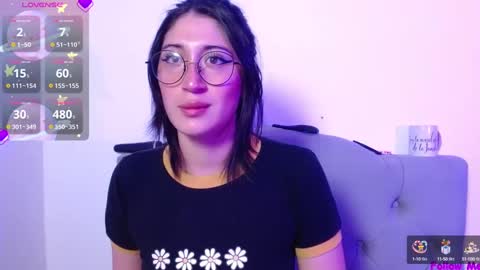 Snapshot of snow_baall chatting on January 16, 11:37 am IG OF red moonn online show from January 16, 11:37 am