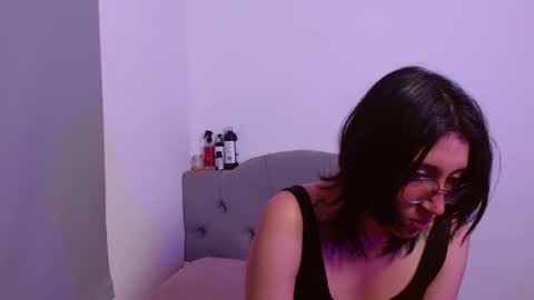 Snapshot of snow_baall chatting on February 18, 5:53 pm IG OF red moonn online show from February 18, 5:53 pm