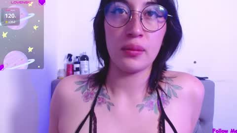 Snapshot of snow_baall chatting on February 27, 4:32 pm IG OF red moonn online show from February 27, 4:32 pm