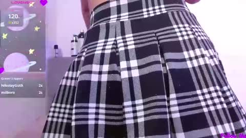 Snapshot of snow_baall chatting on March 6, 3:35 pm IG OF red moonn online show from March 6, 3:35 pm