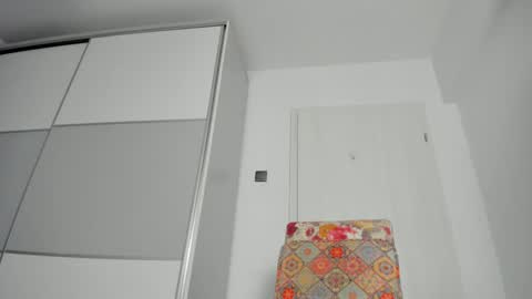 Snapshot of snow_flakee chatting on March 6, 11:03 am Maria online show from March 6, 11:03 am