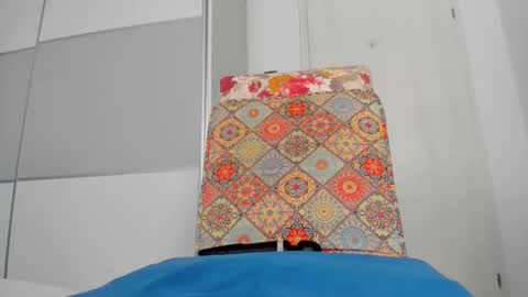 Snapshot of snow_flakee chatting on March 7, 8:02 am Maria online show from March 7, 8:02 am