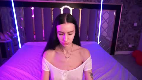 snow_whiteeex online show from March 3, 6:30 am