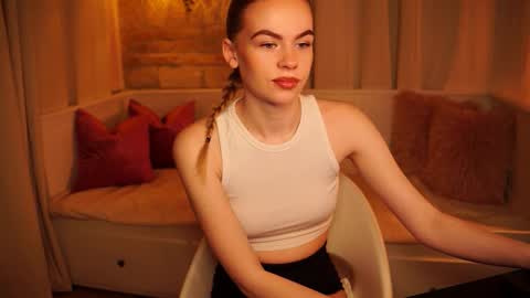 Hanna online show from January 25, 2:25 pm