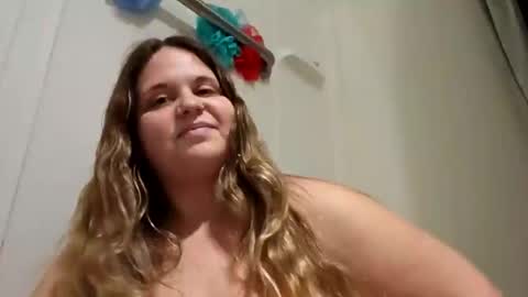 SnowwFoxxx online show from April 21, 12:12 am