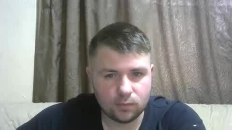 Snapshot of snowyqred chatting on November 16, 9:37 am Arthur online show from November 16, 9:37 am