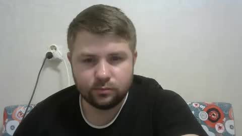 Snapshot of snowyqred chatting on December 18, 6:14 pm Arthur online show from December 18, 6:14 pm