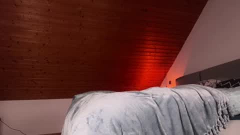 Snapshot of snsme chatting on October 1, 6:47 pm S online show from October 1, 6:47 pm