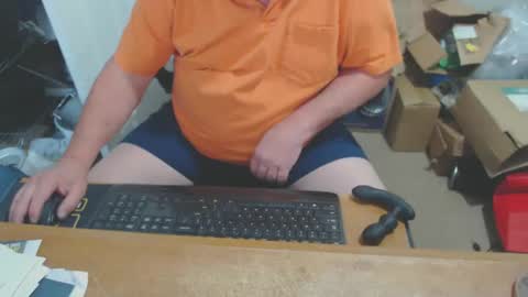 Snapshot of snwplwdrvr chatting on December 7, 6:48 pm snwplwdrvr online show from December 7, 6:48 pm