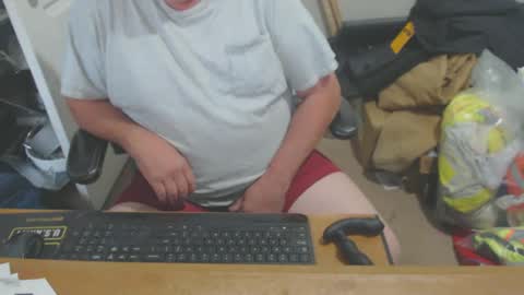 Snapshot of snwplwdrvr chatting on September 29, 9:08 pm snwplwdrvr online show from September 29, 9:08 pm