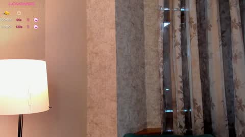 Snapshot of so__sweet chatting on January 15, 12:47 pm Alice - Birthday Girl online show from January 15, 12:47 pm