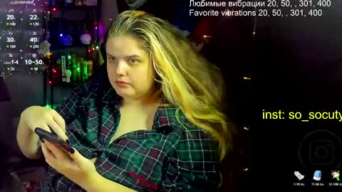 Snapshot of so_cute777 chatting on February 26, 11:15 pm so cute777 online show from February 26, 11:15 pm