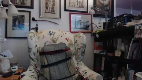 Snapshot of so_erotic_sub chatting on November 2, 12:24 am ImYourBitch online show from November 2, 12:24 am