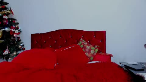 Snapshot of sobigcurvy44 chatting on January 2, 9:50 pm leidy online show from January 2, 9:50 pm