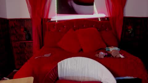 Snapshot of sobigcurvy44 chatting on October 11, 10:30 pm leidy online show from October 11, 10:30 pm