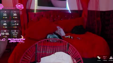 Snapshot of sobigcurvy44 chatting on November 5, 4:23 am leidy online show from November 5, 4:23 am