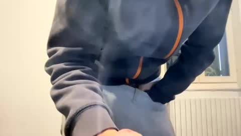 Snapshot of sobigfromitaly chatting on December 19, 9:18 am sobigfromitaly online show from December 19, 9:18 am