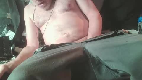 Snapshot of socaldaddy_1 chatting on November 3, 7:42 am socaldaddy_1 online show from November 3, 7:42 am