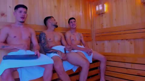 Snapshot of soccer_hot chatting on November 25, 8:42 pm SOCCER HOT online show from November 25, 8:42 pm