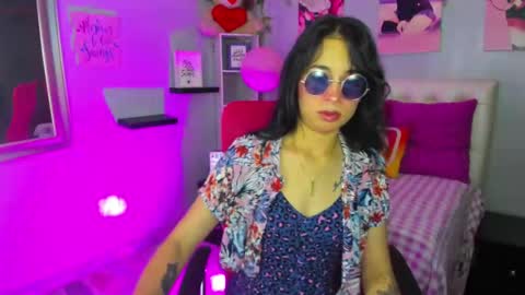 Snapshot of soffi_roberts chatting on September 13, 1:00 pm sofiia online show from September 13, 1:00 pm