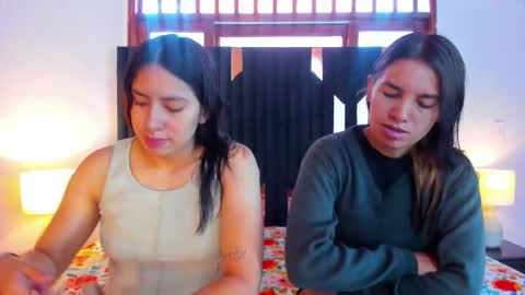 soffy and mia online show from October 17, 12:08 pm