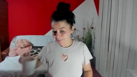 Snapshot of soffy_skye chatting on September 19, 4:14 am Soffy online show from September 19, 4:14 am