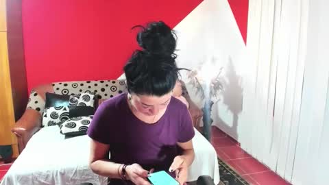 Snapshot of soffy_skye chatting on November 27, 5:42 am Soffy online show from November 27, 5:42 am