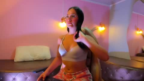 Snapshot of sofi__18_ chatting on October 3, 10:56 am SOFI online show from October 3, 10:56 am