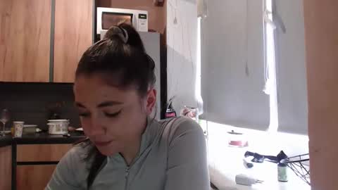 Sofi online show from April 9, 11:26 am