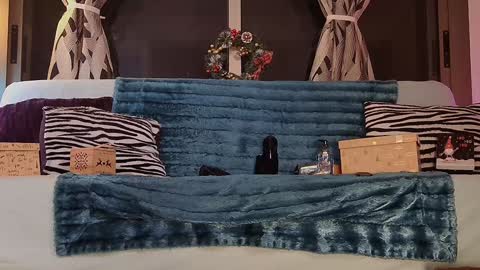 Sofi Mora online show from December 24, 6:39 pm