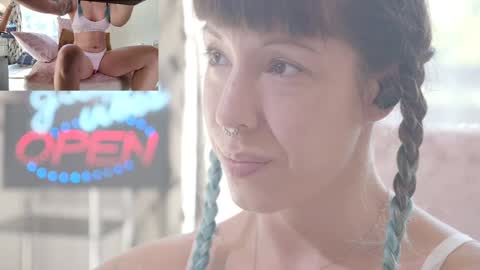 Sofi Mora online show from October 9, 2:59 pm