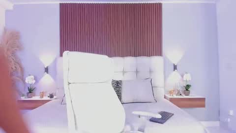 Snapshot of sofi_potter_ chatting on September 13, 6:08 pm Sofia online show from September 13, 6:08 pm