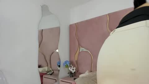 SOFIA online show from March 19, 9:08 pm